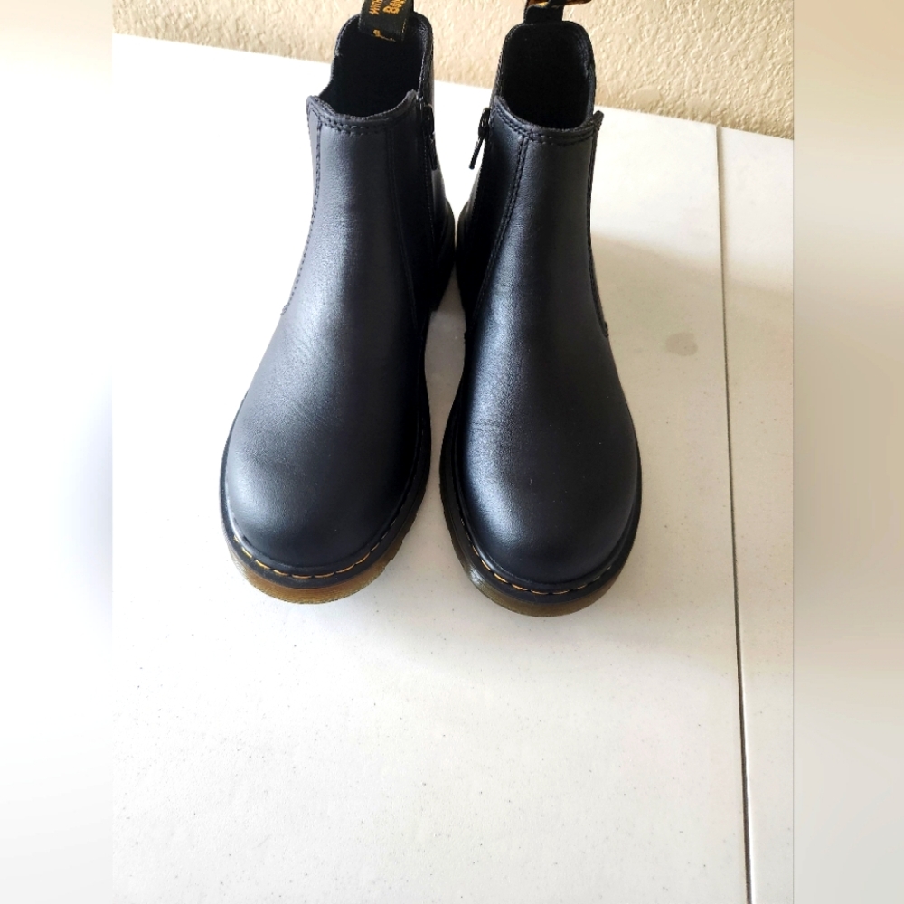Dr. Marten Chelsea boots size 7